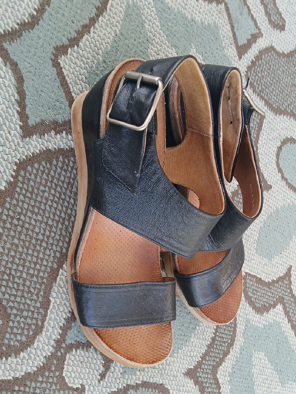 Miz Mooz Mariel Black Leather Two-Strap Wedge Sandals with Buckle Size 39 8.5
